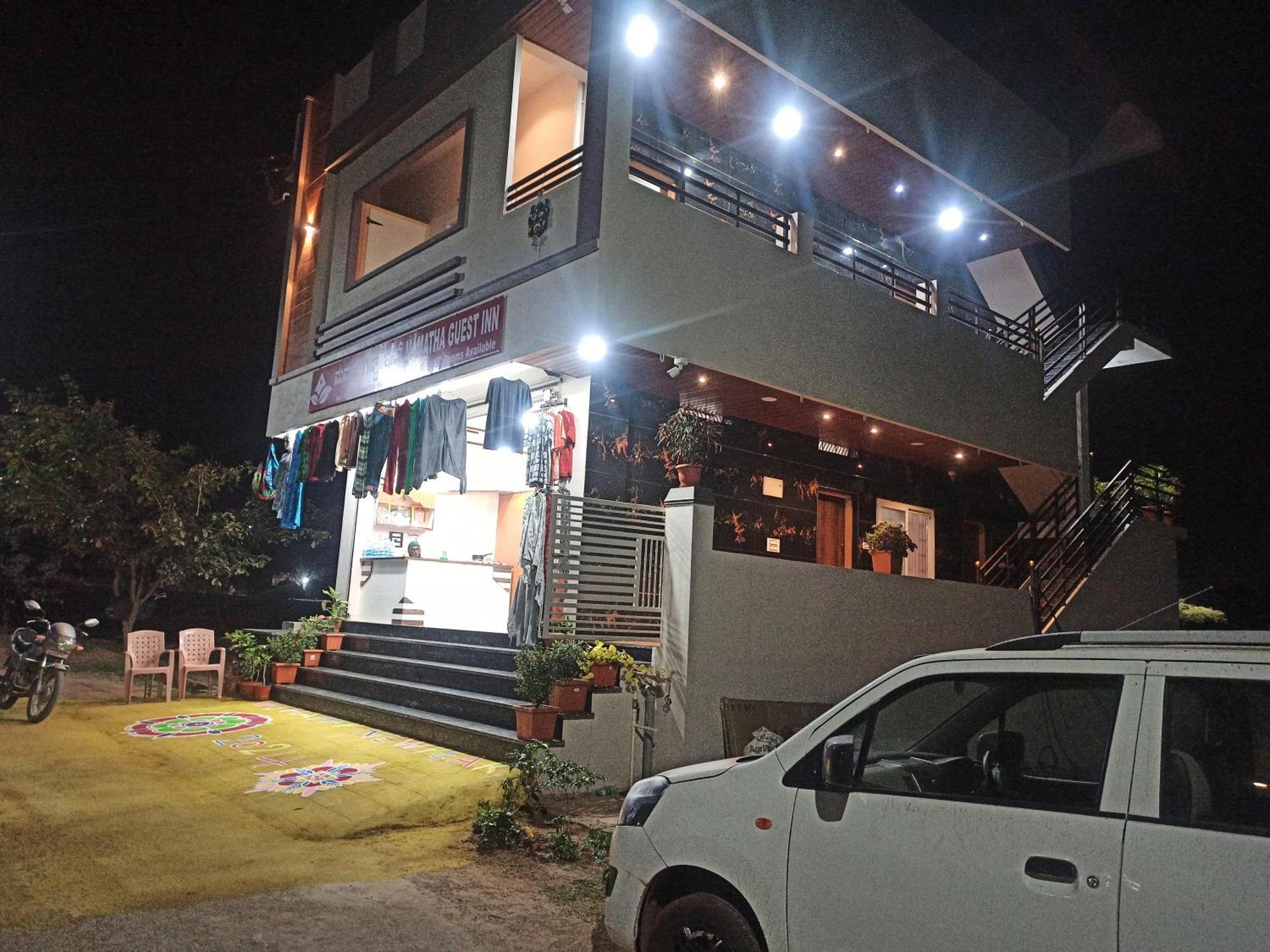 Mamatha Guest Inn Hampi Exteriör bild