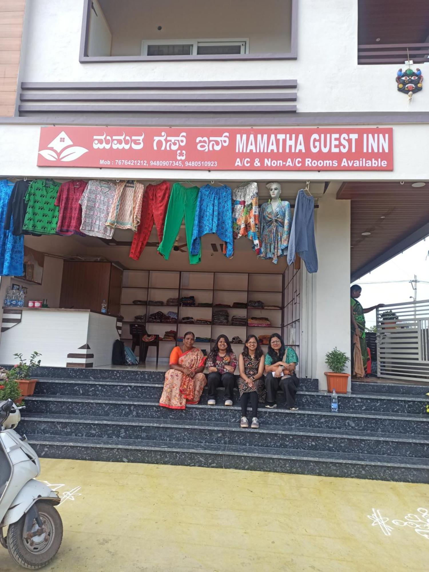 Mamatha Guest Inn Hampi Exteriör bild